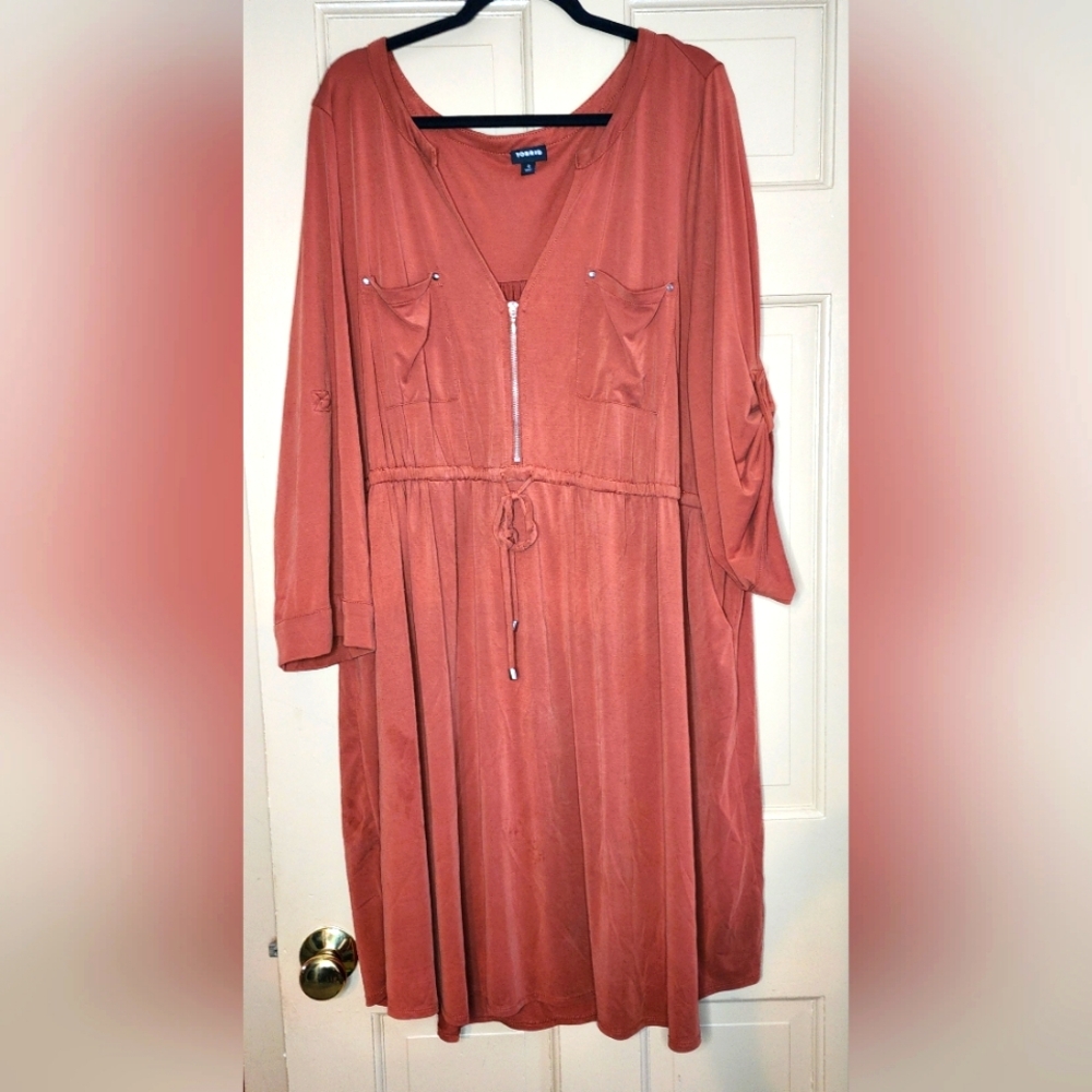 Torrid challis womens burnt orange zip front dress size 4.